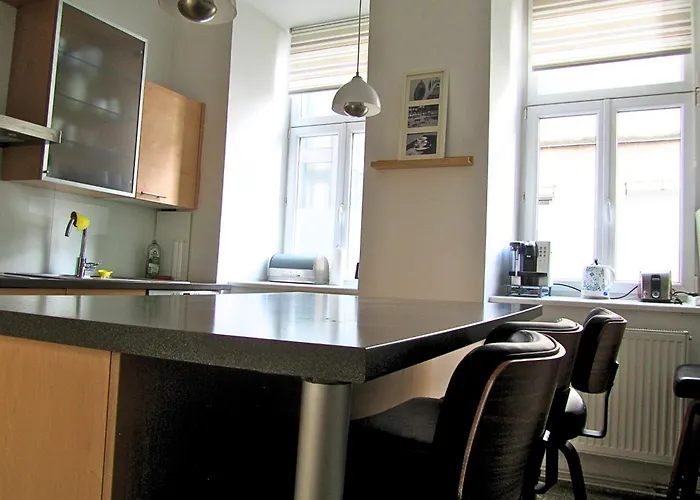 Cozy And Spacious In A Location