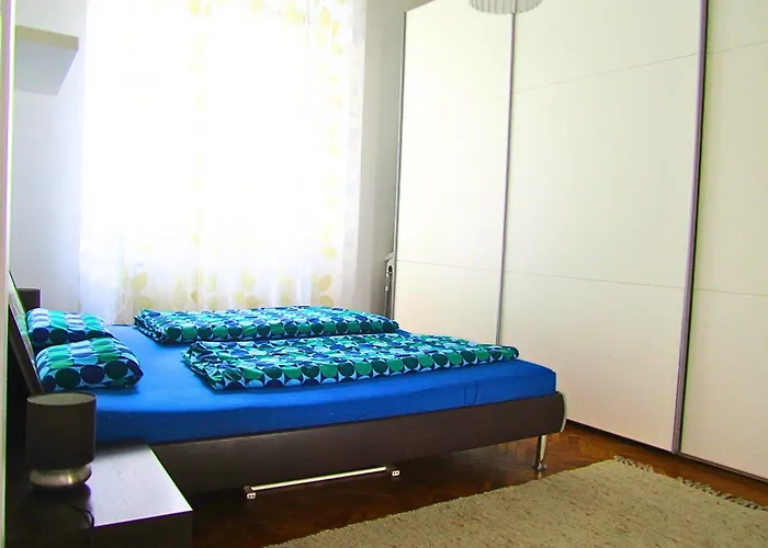 Cozy And Spacious In A Location
